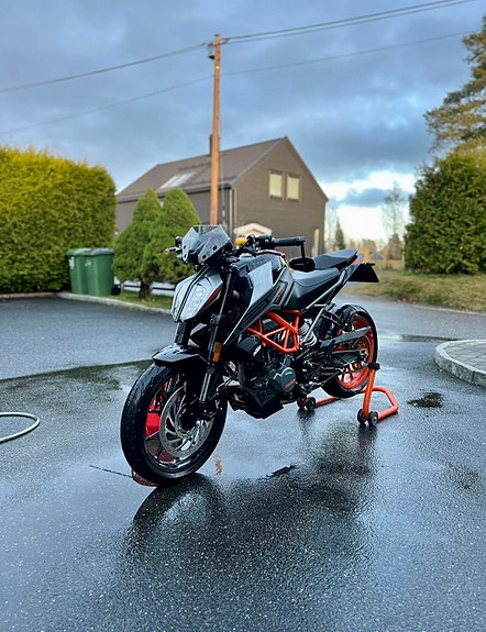 KTM 125 Duke (Mye utstyr) 2 of 5
