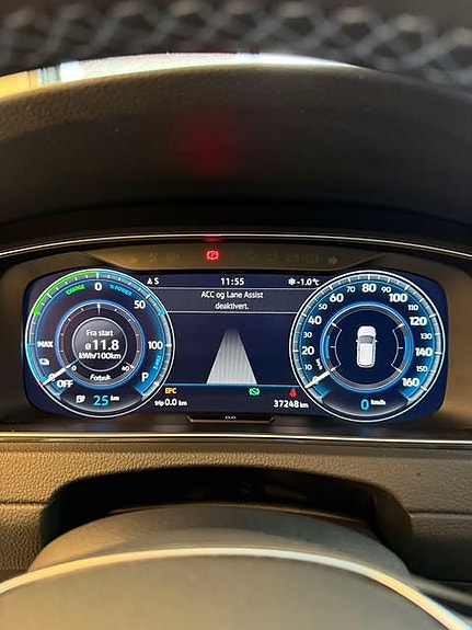 Volkswagen e-Golf VII 12 of 19