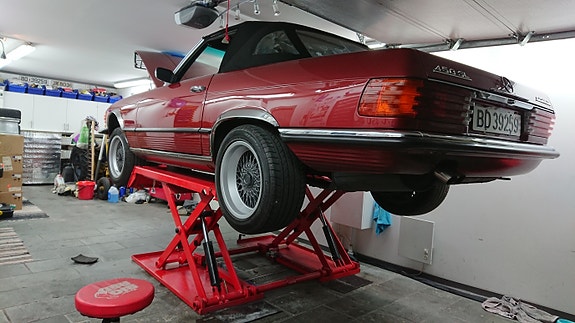 Mercedes-Benz 450 SL 14 of 29