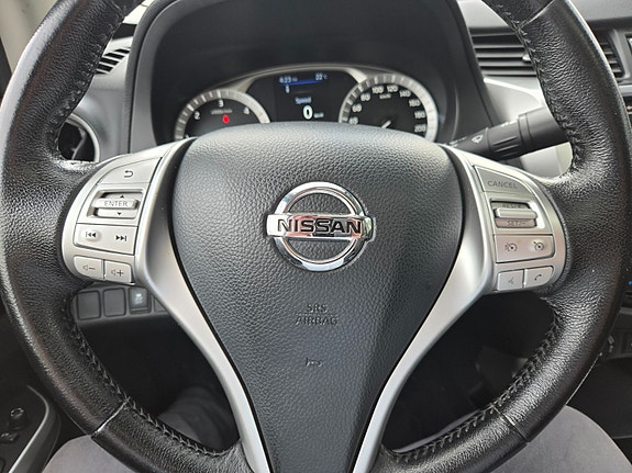 Nissan Navara 18 of 30