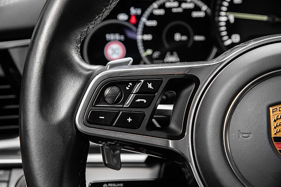 Porsche Panamera 21 of 30