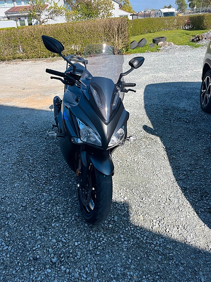Suzuki GSX-S 1000 F 4 of 9