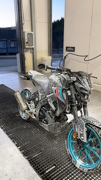 Yamaha MT-125 2 of 22