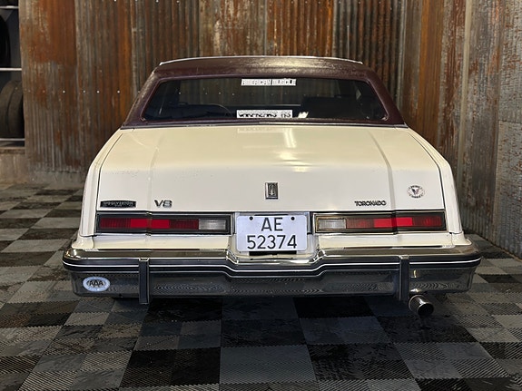 Oldsmobile 20 of 30