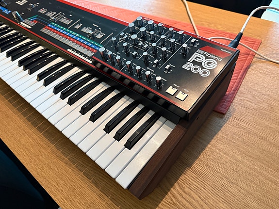 Roland JX-3P m/ PG-200 | FINN-torget