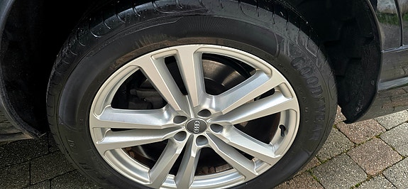 Audi Q7 17 of 22