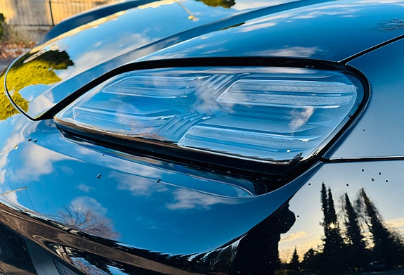 Porsche Macan 8 of 30