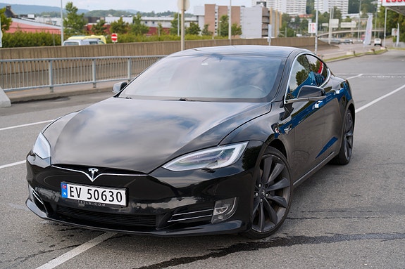 Tesla Model S 5 of 30