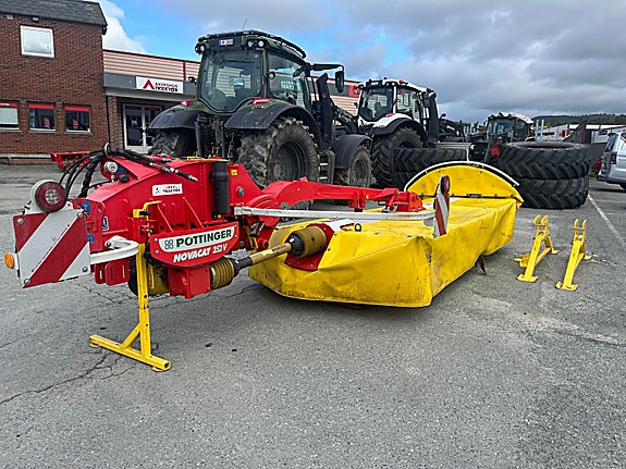 Pöttinger Novacat 352V bakmontert slåmaskin