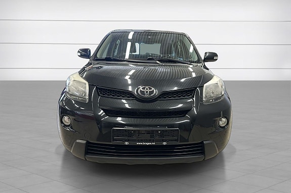Toyota Urban Cruiser 3 of 26