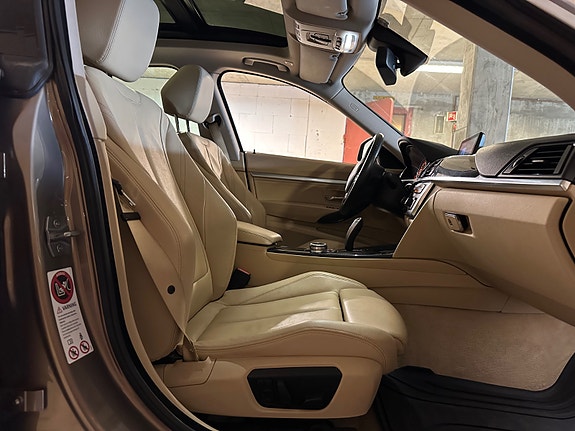 BMW 328i 18 of 30