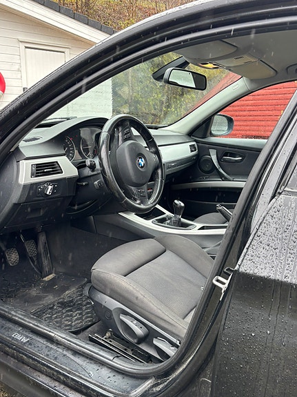 BMW 316d 12 of 22