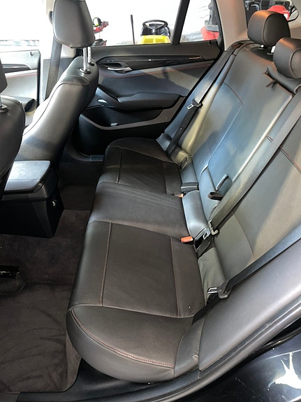 BMW X1 9 of 12