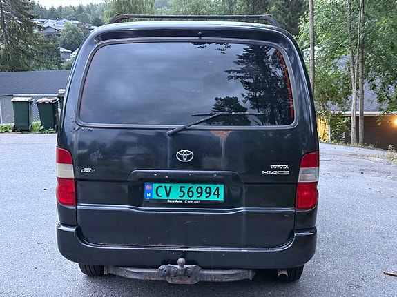 Toyota HiAce 6 of 22