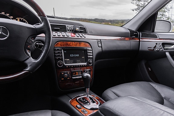 Mercedes-Benz S500 23 of 30