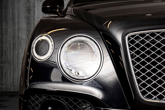 Bentley Bentayga 6 of 30