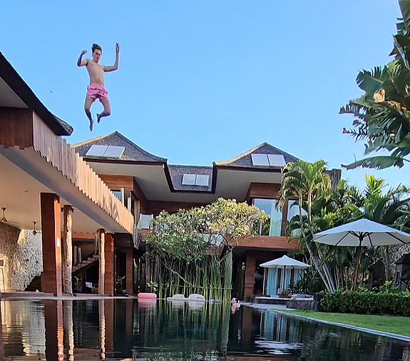 Høyt under (over) taket