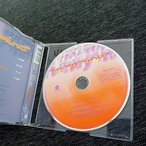 Product image 2 of 3
