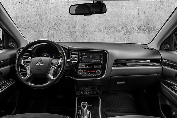 Mitsubishi Outlander 15 of 27