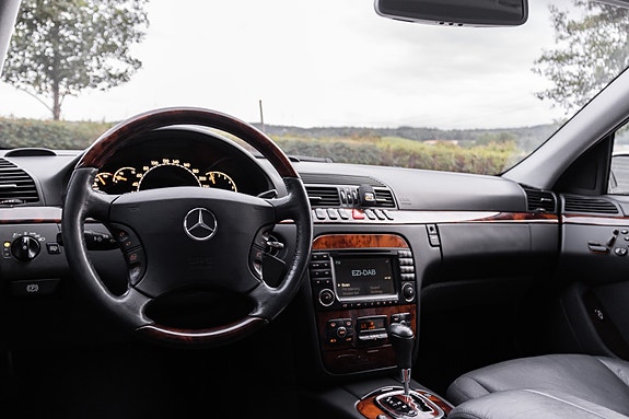 Mercedes-Benz S500 19 of 30