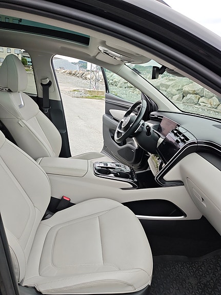 Hyundai Tucson 18 of 29