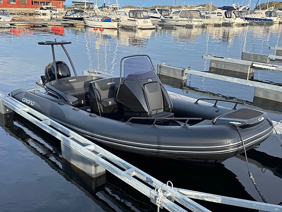 Grand Golden Line 650Q med Yamaha F200 Ultimate Black Edition 3 of 5