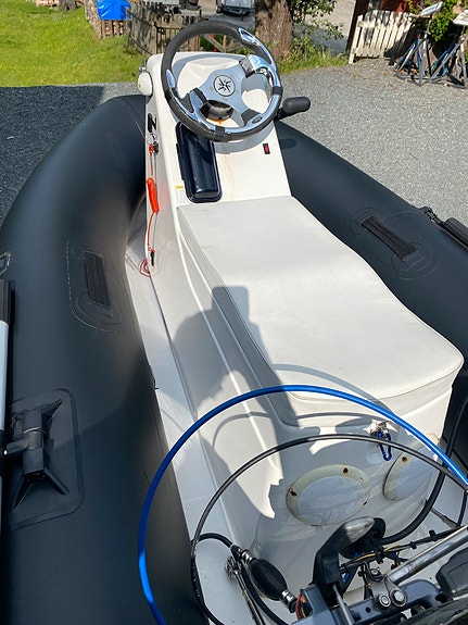 Rib med 2 x 9,9 Yamaha 5 of 20