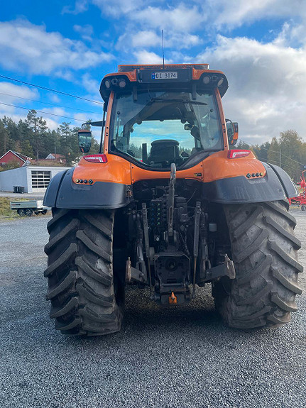 Valtra T254V m/FMG Underliggende skjær 2018, kr 879 000,-