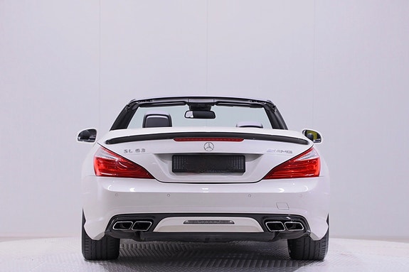 Mercedes-Benz SL63 12 of 29