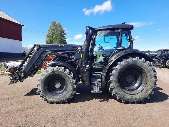 Valtra N174DST, front.hyd,laster 2018, kr 975 000,-