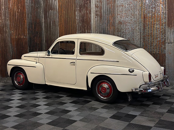 Volvo PV 14 of 30