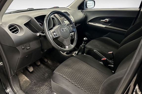 Toyota Urban Cruiser 15 of 26
