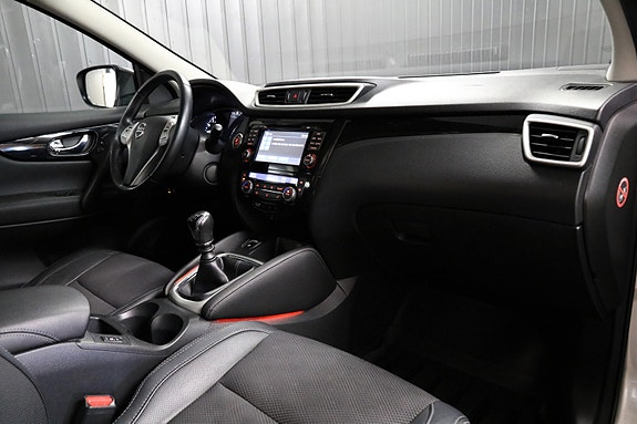 Nissan Qashqai 12 of 17