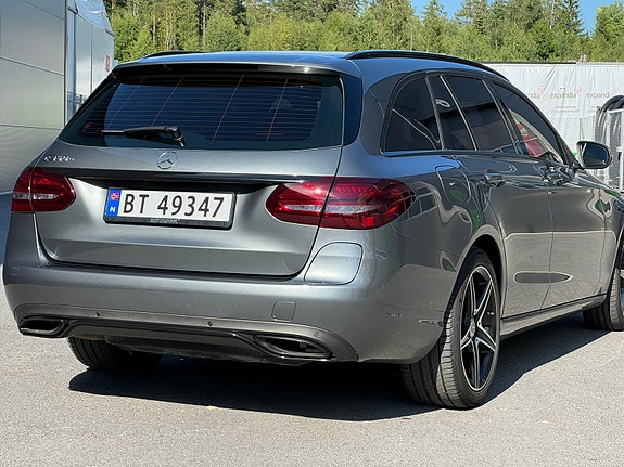 Mercedes-Benz C350 10 of 30