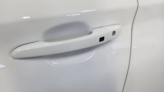Hyundai Kona 5 of 28