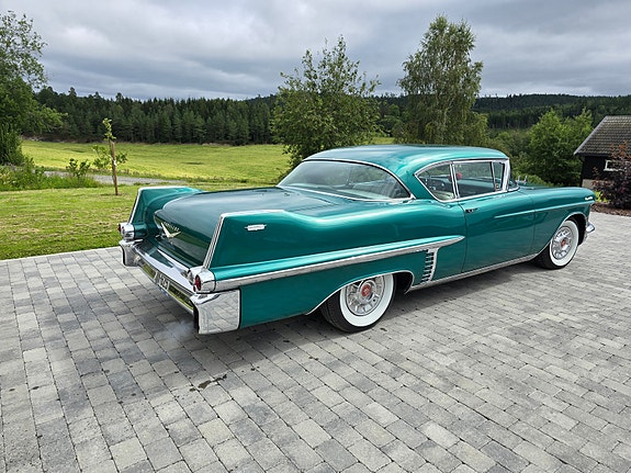 Cadillac Deville 1957 photo 5
