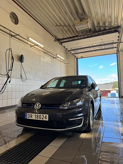 Volkswagen Golf VII 5 of 11