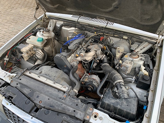 Volvo 740 9 of 18