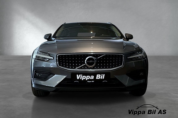 Volvo V60 Cross Country 2 of 30