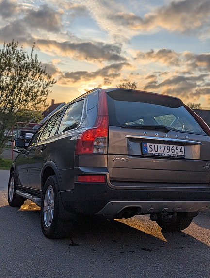 Volvo XC90 17 of 25