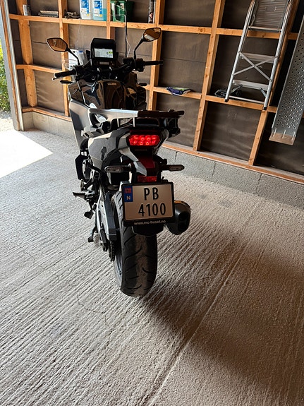 Honda NT 1100 3 of 4
