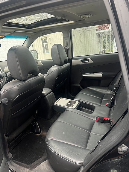 Subaru Forester 10 of 12