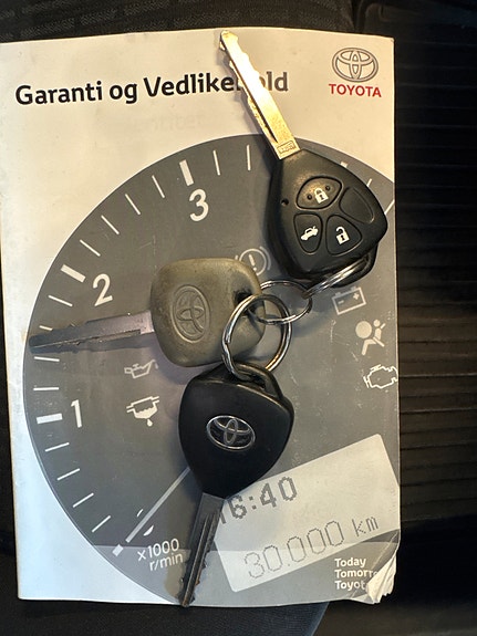 Toyota Avensis 18 of 18