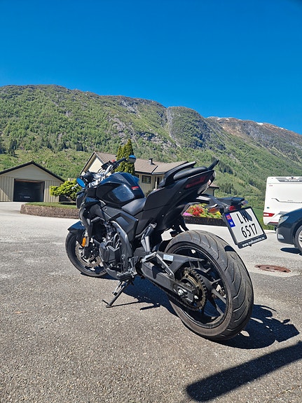 VOGE 500 R 4 of 5