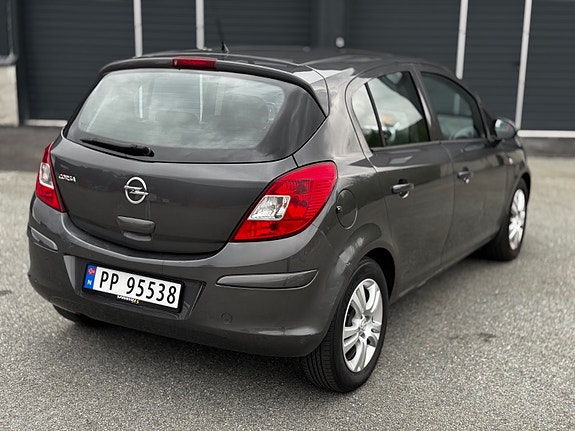 Opel Corsa 3 of 14