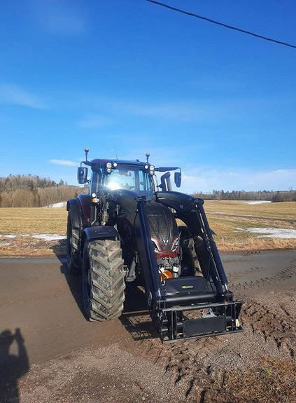 Valtra T235, Twin trac, Front.pto, GPS ready 2022, kr 1 890 000,-