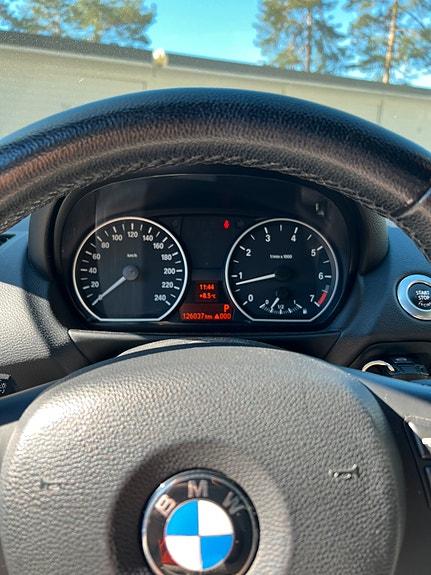 BMW 118i 16 of 24