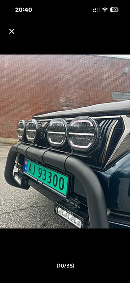 Toyota Land Cruiser 2 of 5