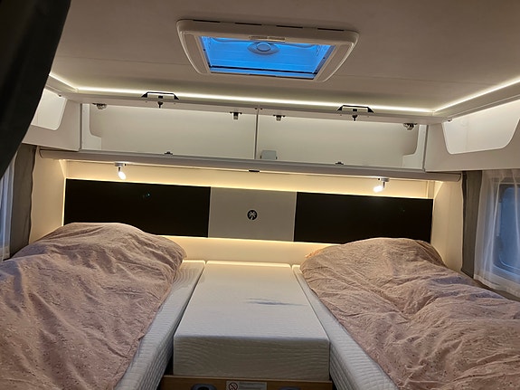 Sunlight T-68 Til Leie Sunlight 2025 modell, mye utstyr. 165 HK.  Prøv bobillivet, det er fantastisk både vår, sommer og høst. Fra kr 6900,- 26 of 30
