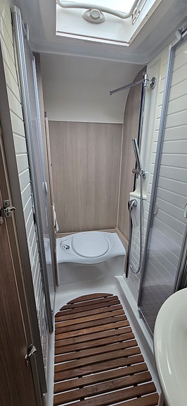 Bürstner 660 moonlight nexxo - solpanel - Gulvvarme- nye seter stort kjøleskap 21 of 30